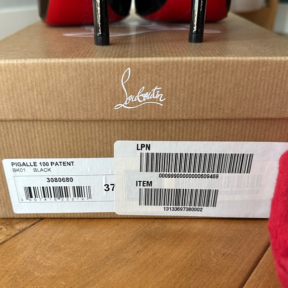 Christian Louboutin Pigalle 100 patent black - Picture 8 of 8